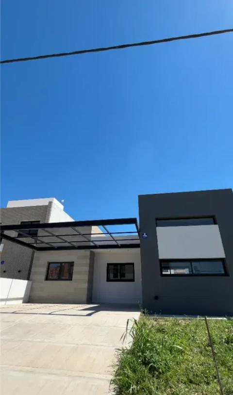 DISEÑAMOS ÉSTA CASA PARA VOS- 3 DORMITORIOS !!