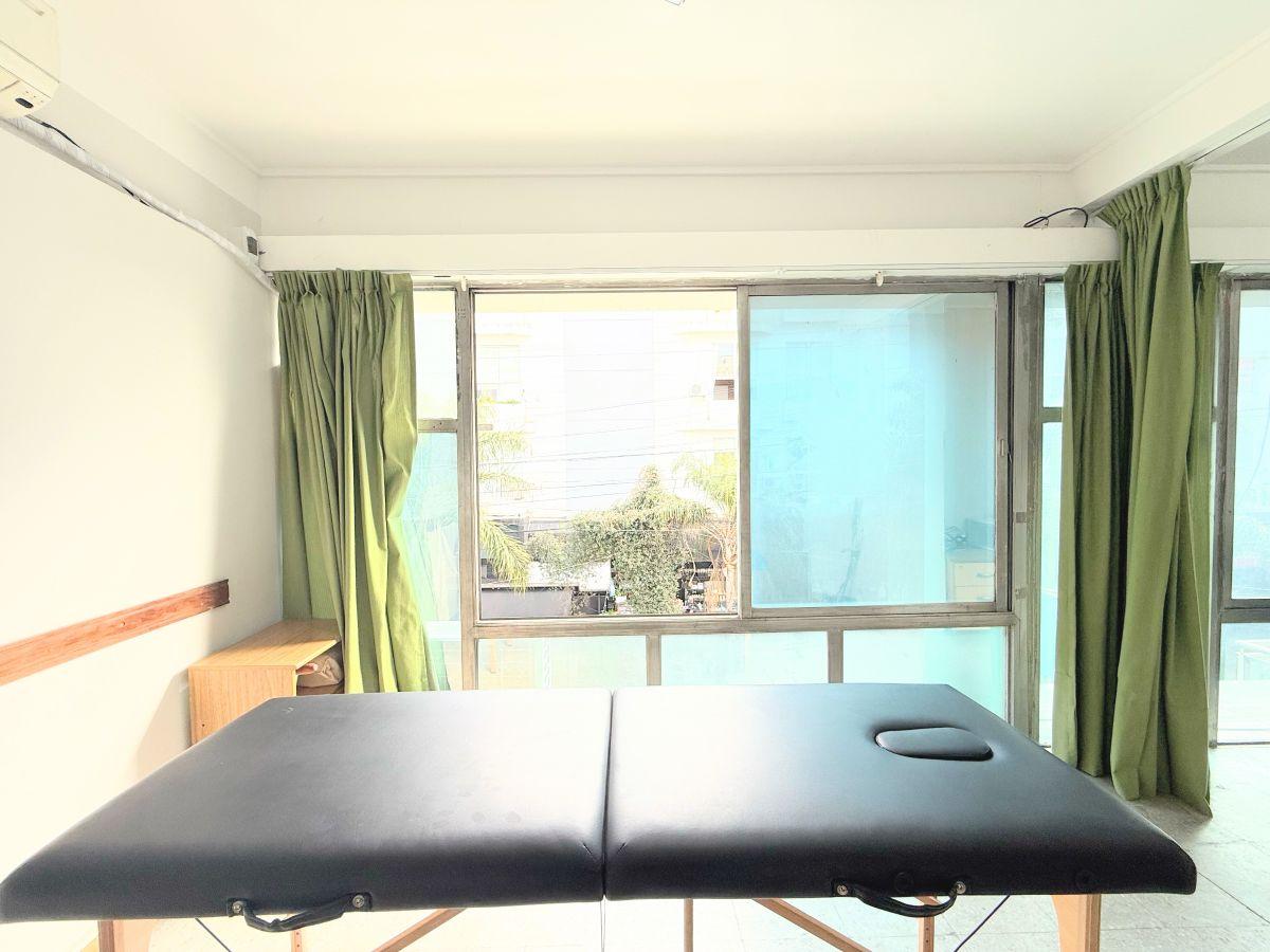 Foto de 2 OFICINAS EN VENTA CON VIDRIADOS AL FRENTE, imagen 4