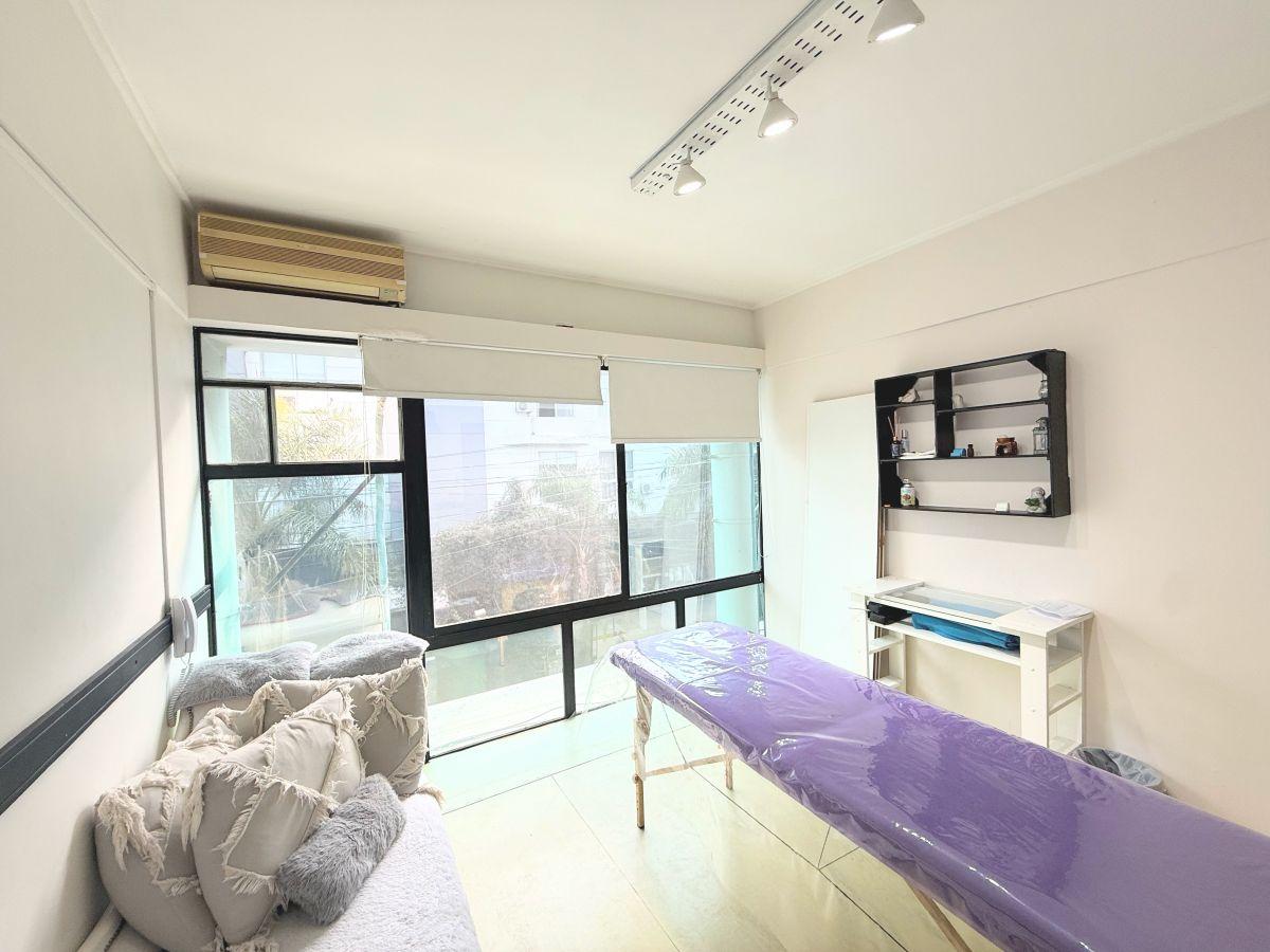 Foto de 2 Oficinas en Venta con Vidriados Al Frente, imagen 3