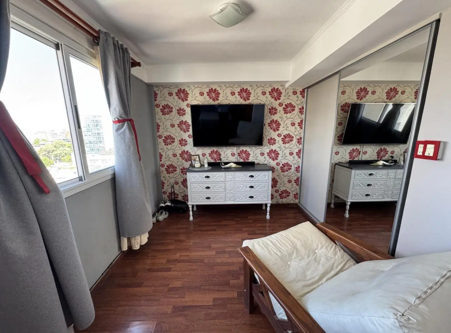 Departamento 2 dormitorios con cochera - Zona Parque Urquiza 5