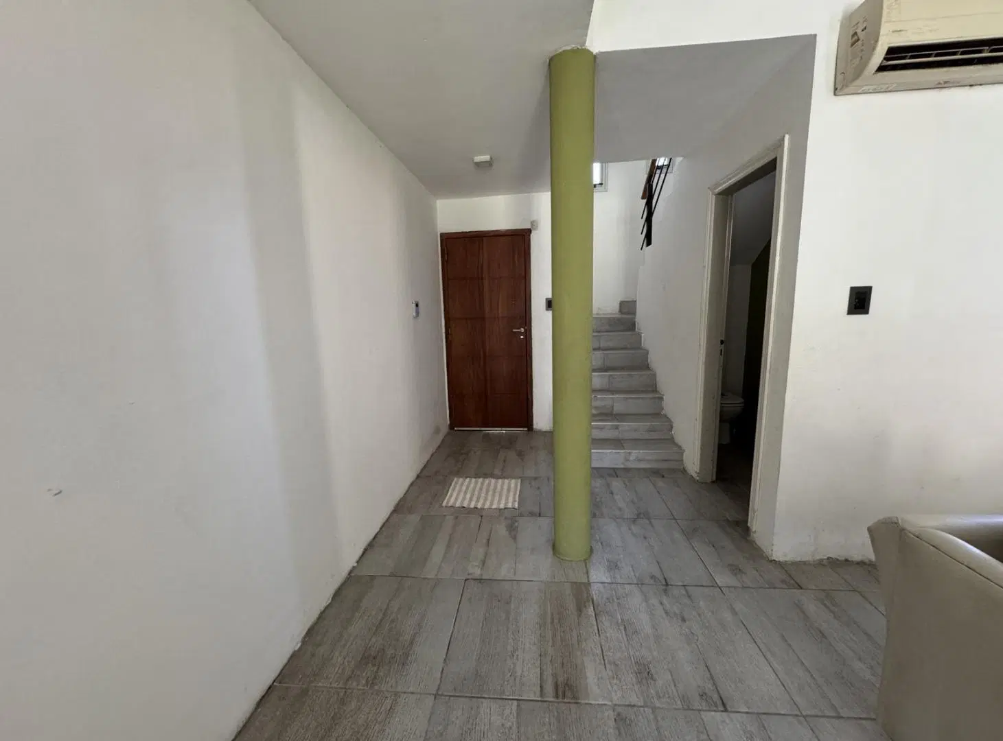 MODERNA CASA 3 DORMITORIOS - CON COCHERA PASANTE Y PATIO 4
