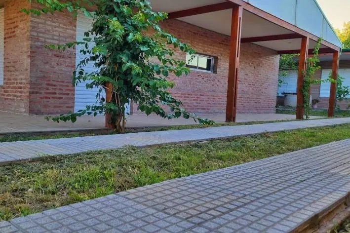 Casa a estrenar 2 dormitorios + quincho | Apto crédito | Colonia Avellaneda 4