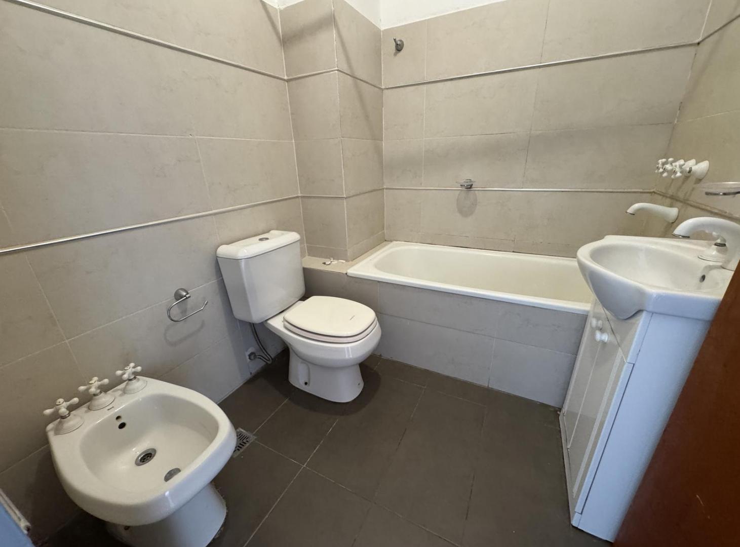 Foto de DEPARTAMENTO 1 DORMITORIO | BALCÓN | ZONA URUGUAY Y SANTA CRUZ, imagen 5