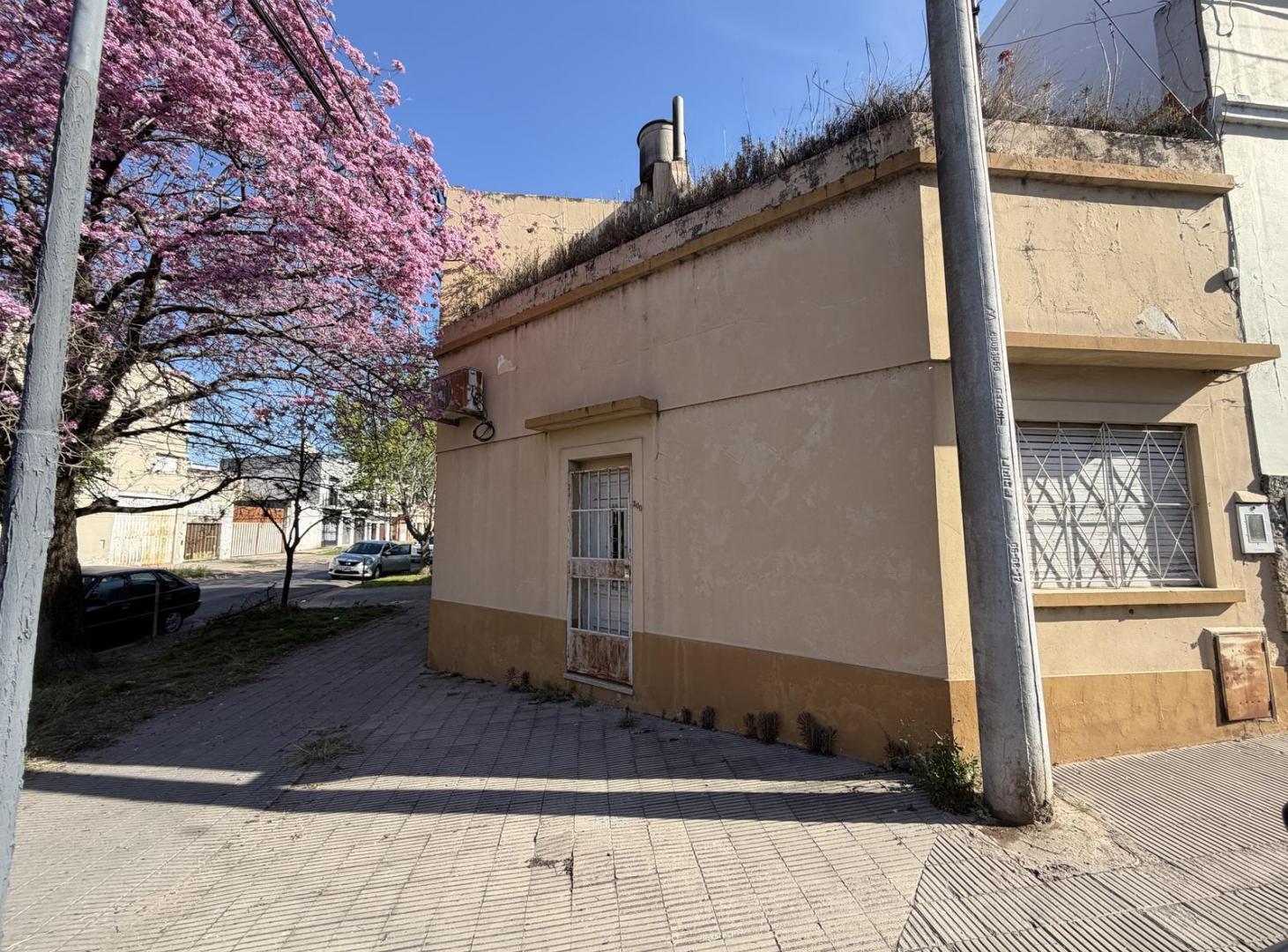 Foto de CASA 2 DORMITORIOS A REFACCIONAR | ZONA CRISTO REDENTOR, imagen 1