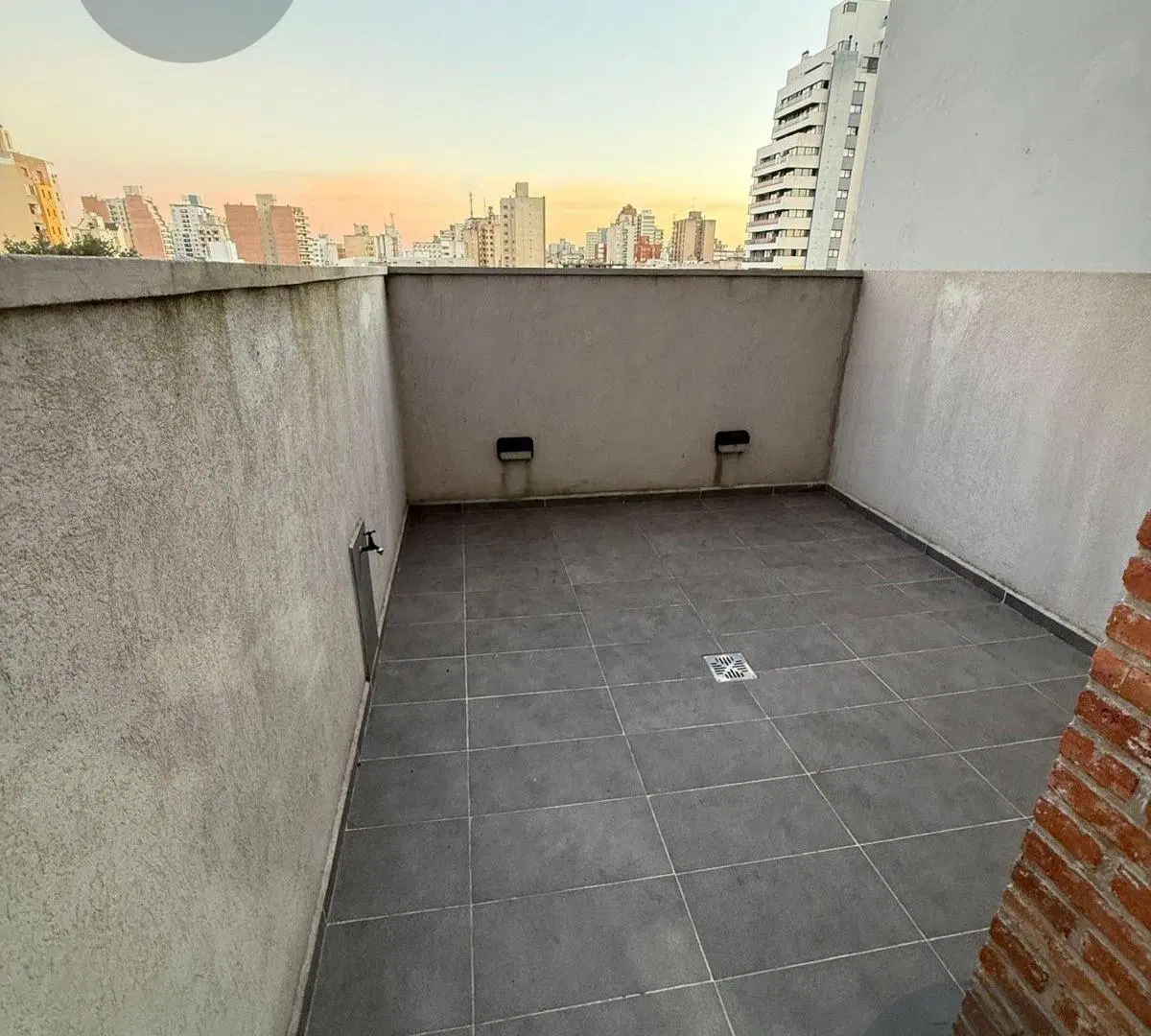 DEPARTAMENTO DE UN DORMITORIO FRENTE A LA RIBERA CON DOS BALCONES 2