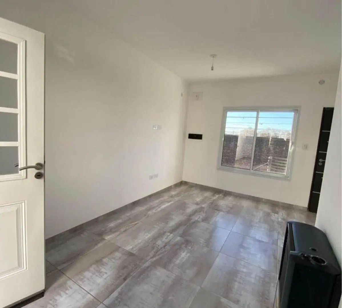 EN ALQUILER DEPARTAMENTO DE UN DORMITORIO CON PATIO Y ASADOR EN ZONA SUR FRENTE A LA CARCEL 4