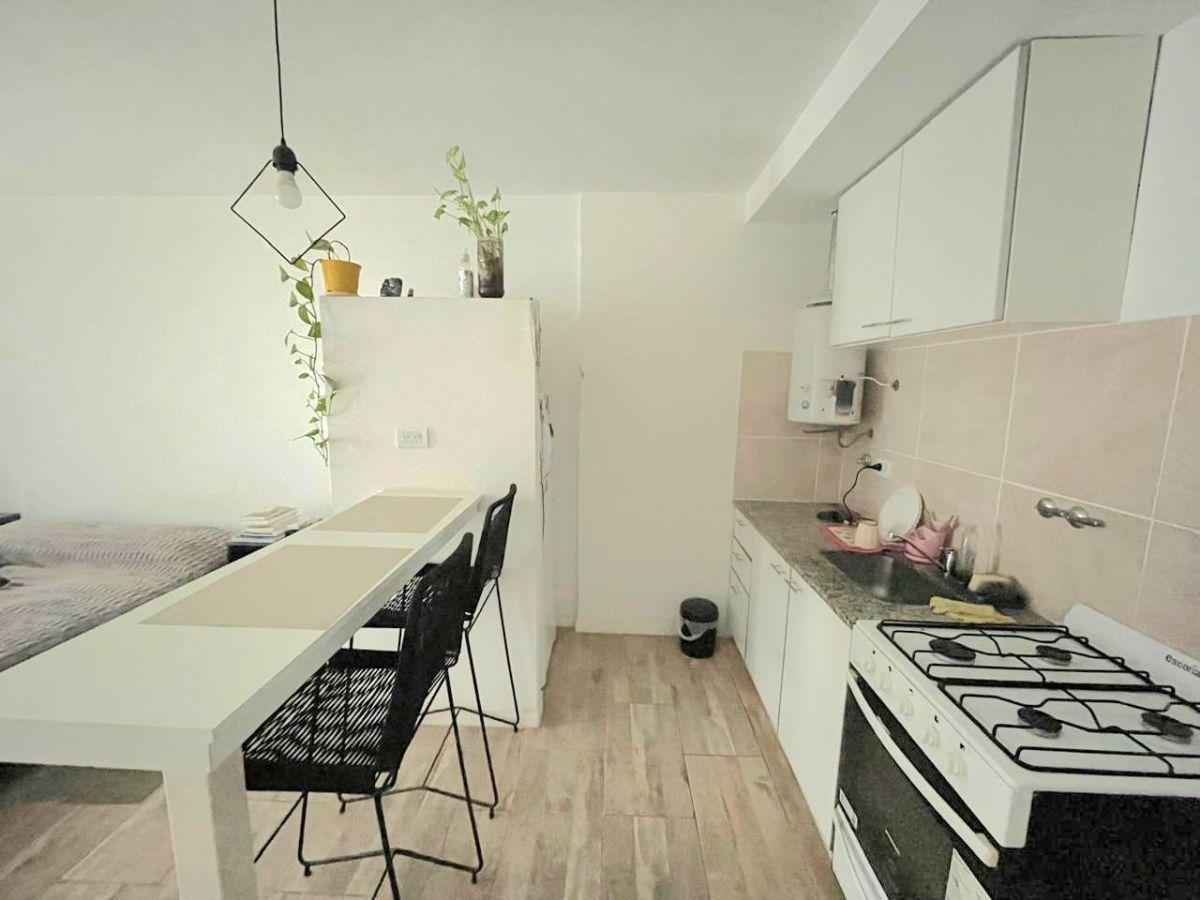 Foto de MONOAMBIENTE EN ECHESORTU CON PATIO, imagen 1