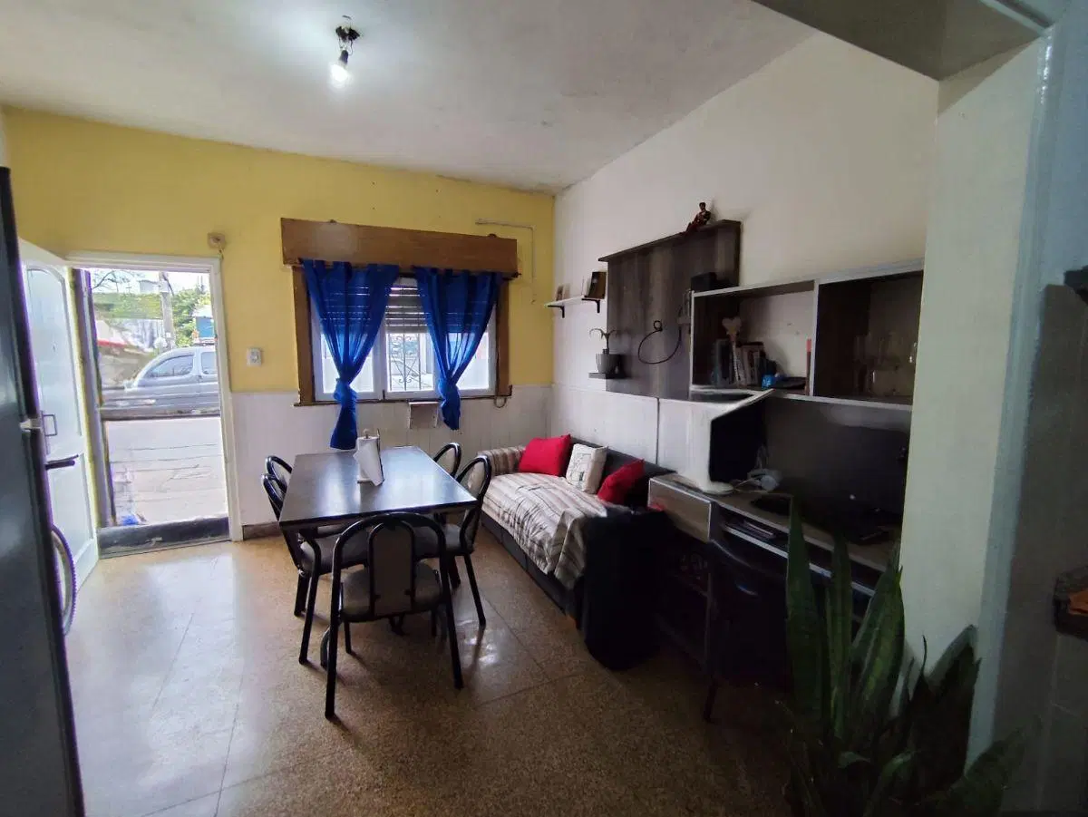 VETA EN BLOCK. 4 DTOS. TIPO CASA. IDEAL VIVIENDA MULTIFAMILIAR O INVERSOR 2