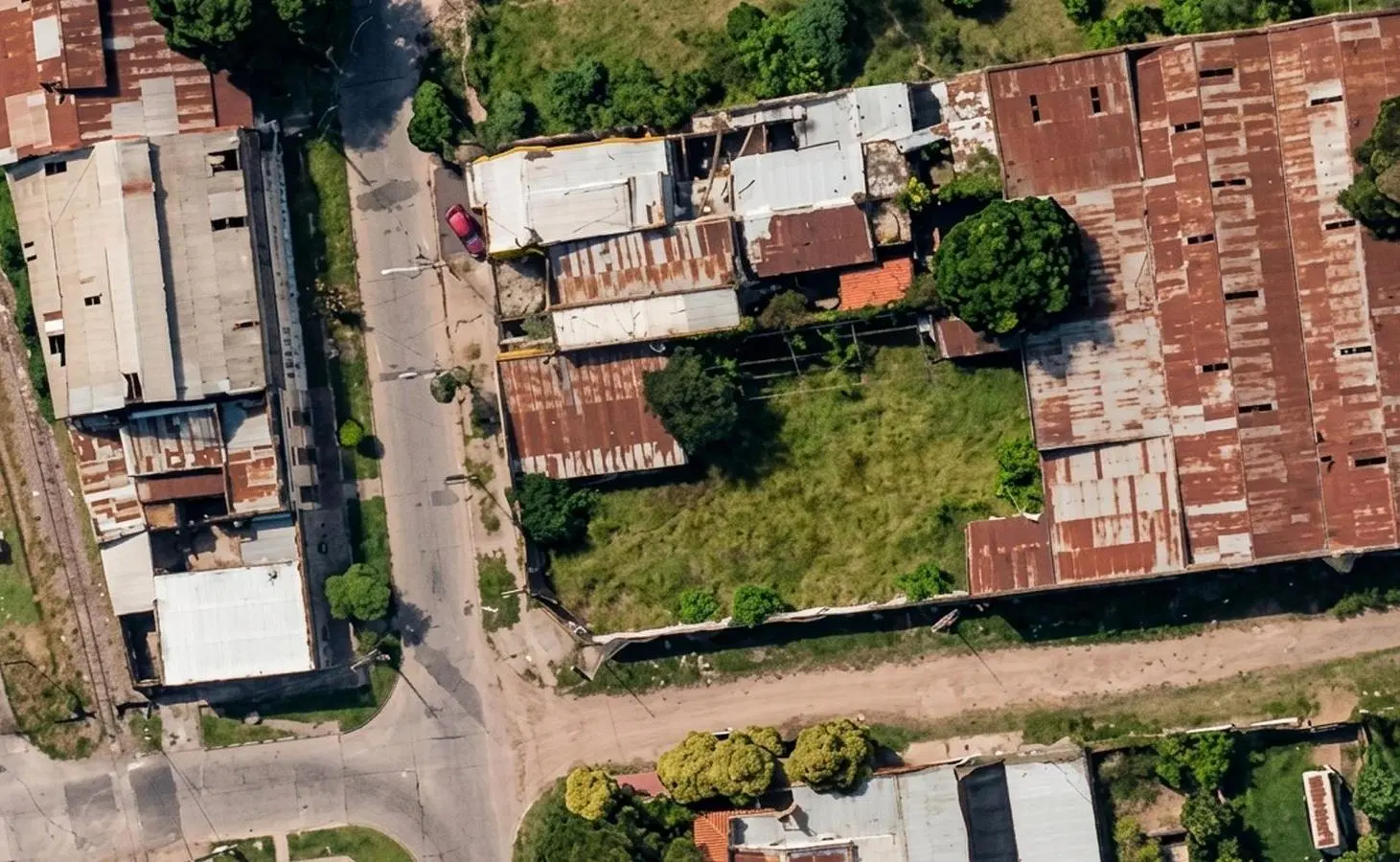 Terreno Comercial Marco Avellaneda e Italia 1