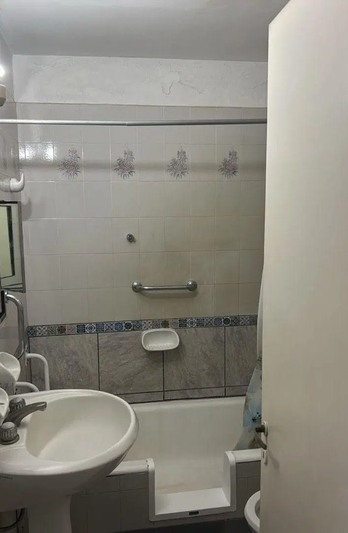 MACROCENTRO.4 AMBIENTES . DOS BAÑOS 5