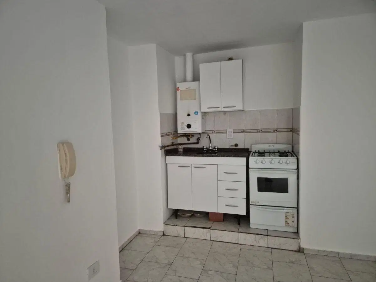 DEPARTAMENTO DE 1 DORMITORIO EN ZONA CENTRO 1