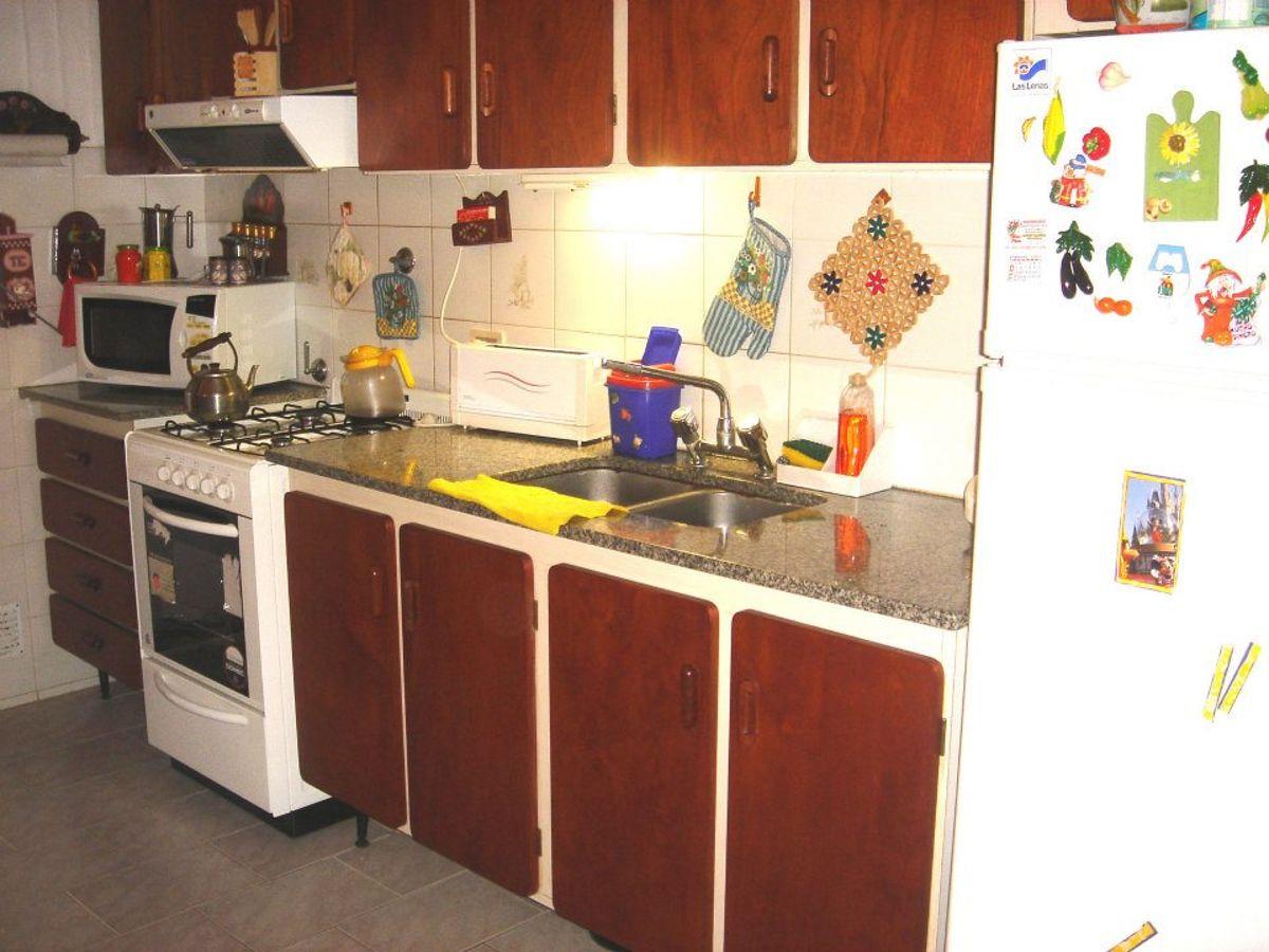 Foto de Excelente Departamento TRIPLEX para 12 Personas. Pleno Centro. Frente al Mar. Villa Gesell., imagen 1
