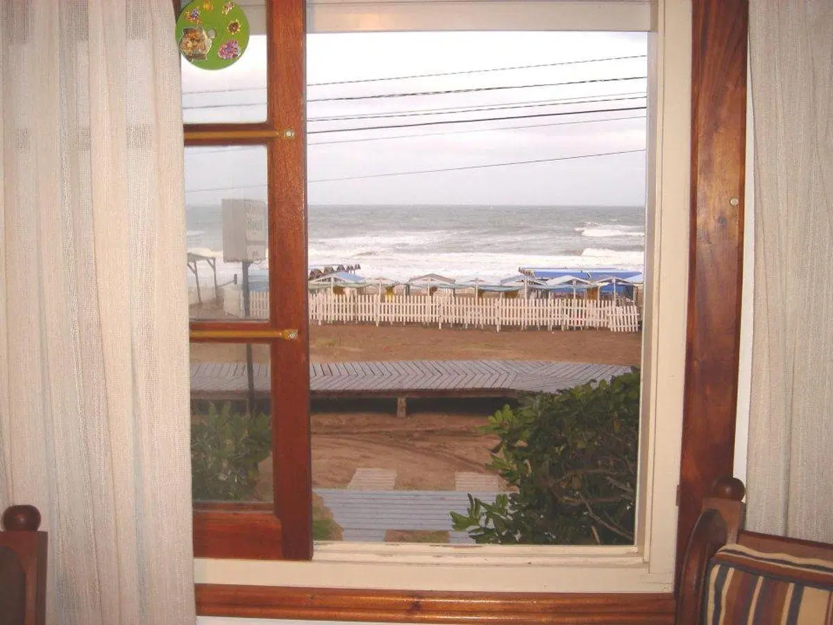 Excelente Departamento TRIPLEX para 12 Personas. Pleno Centro. Frente al Mar. Villa Gesell. 4