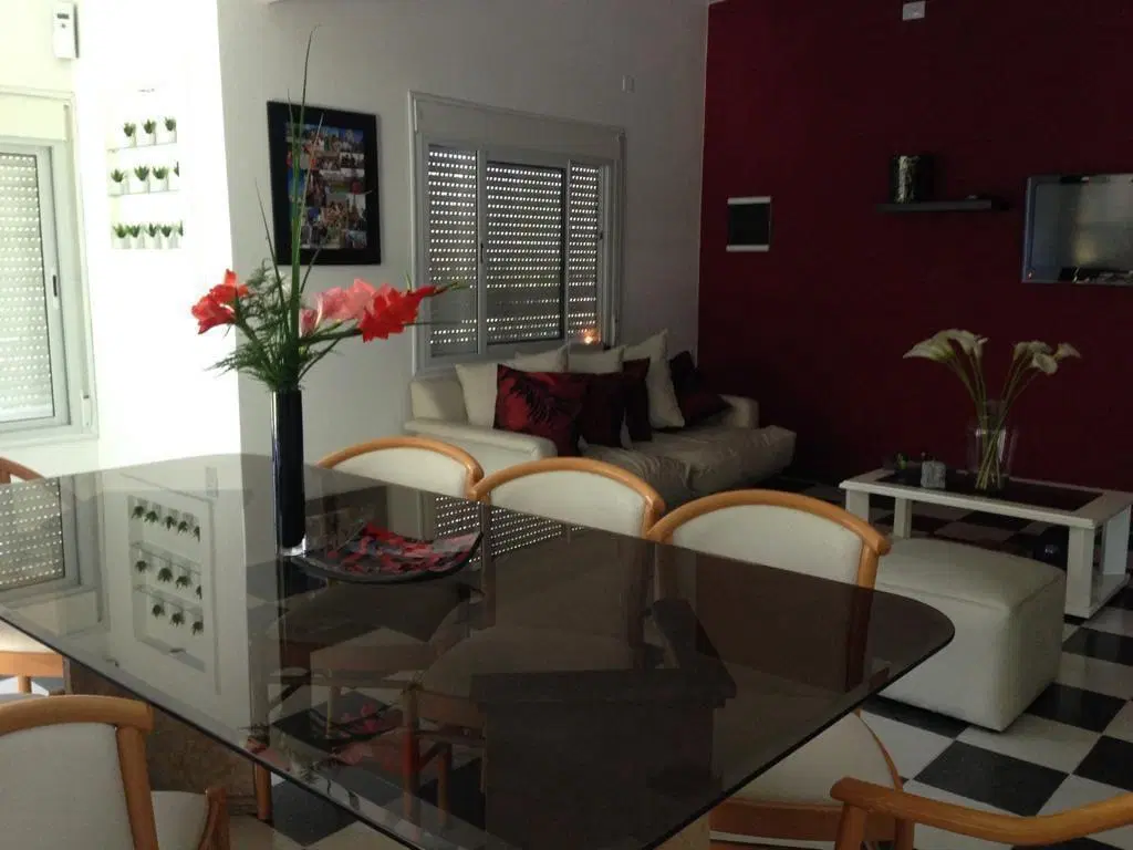 Oportunidad. Casa de categoría en Bialet Massé 3 dorm a metros del lago  555 m de terreno 2