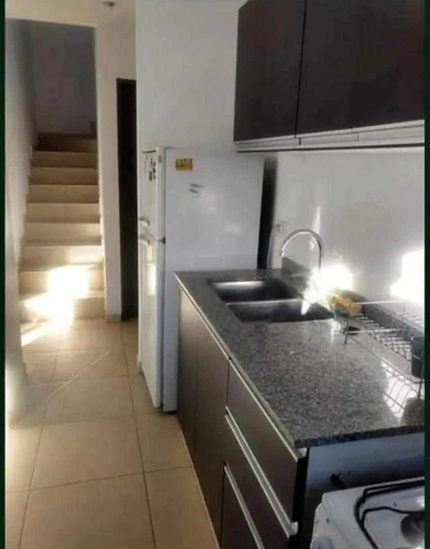 Dúplex en venta zona sur de 3 Dormitorios - Housing con Pileta y Asado- Barrio Inaudi 8