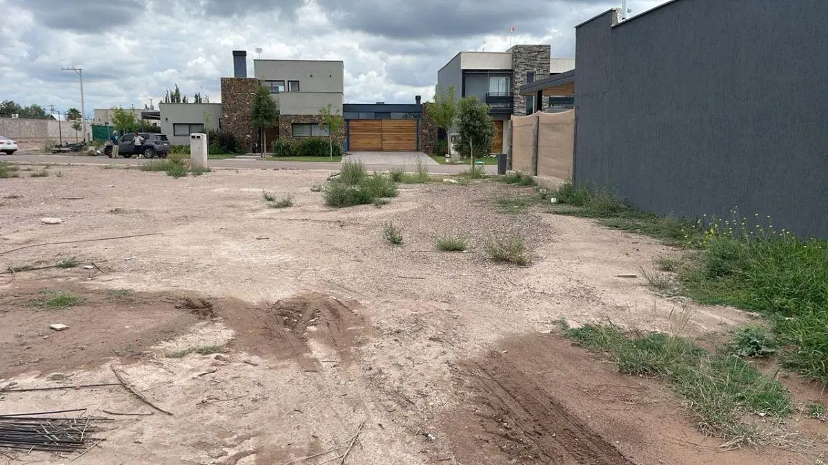 [ OPORTUNIDAD ] Excelente Lote de 365m² en Las Retamas | Manzana Central 5