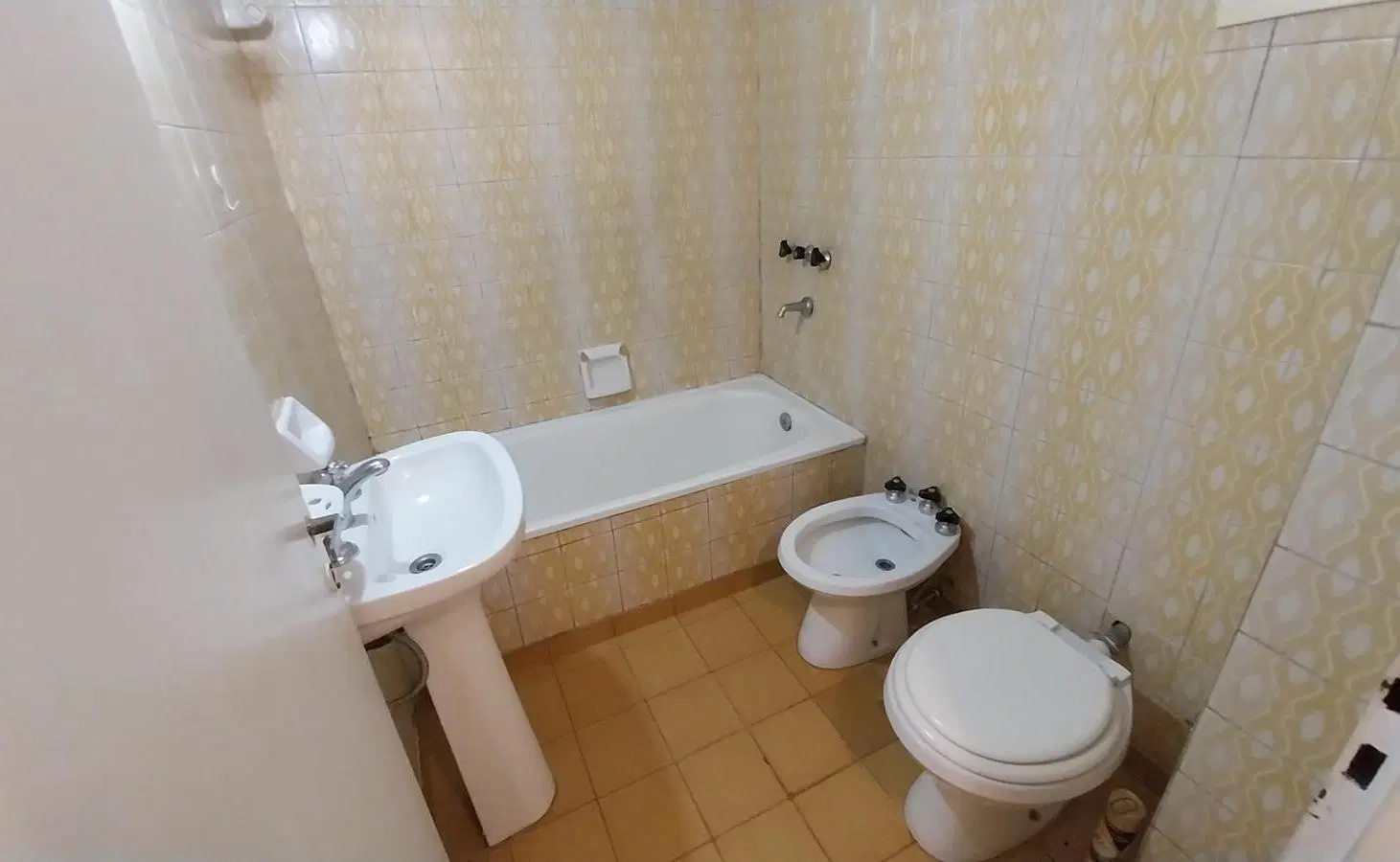 Departamento en Caballito con patio Ap/ Prof 5