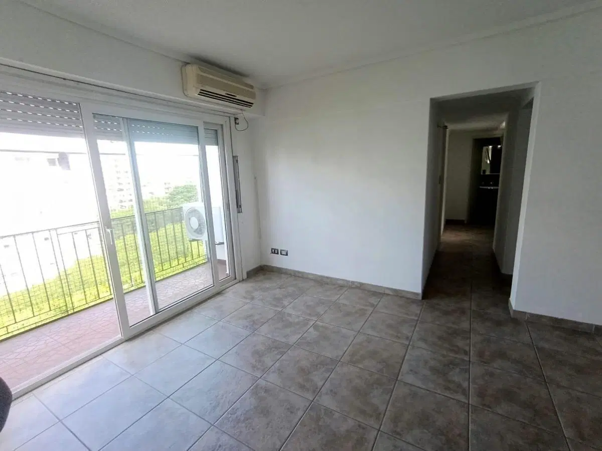 Departamento en Flores 2