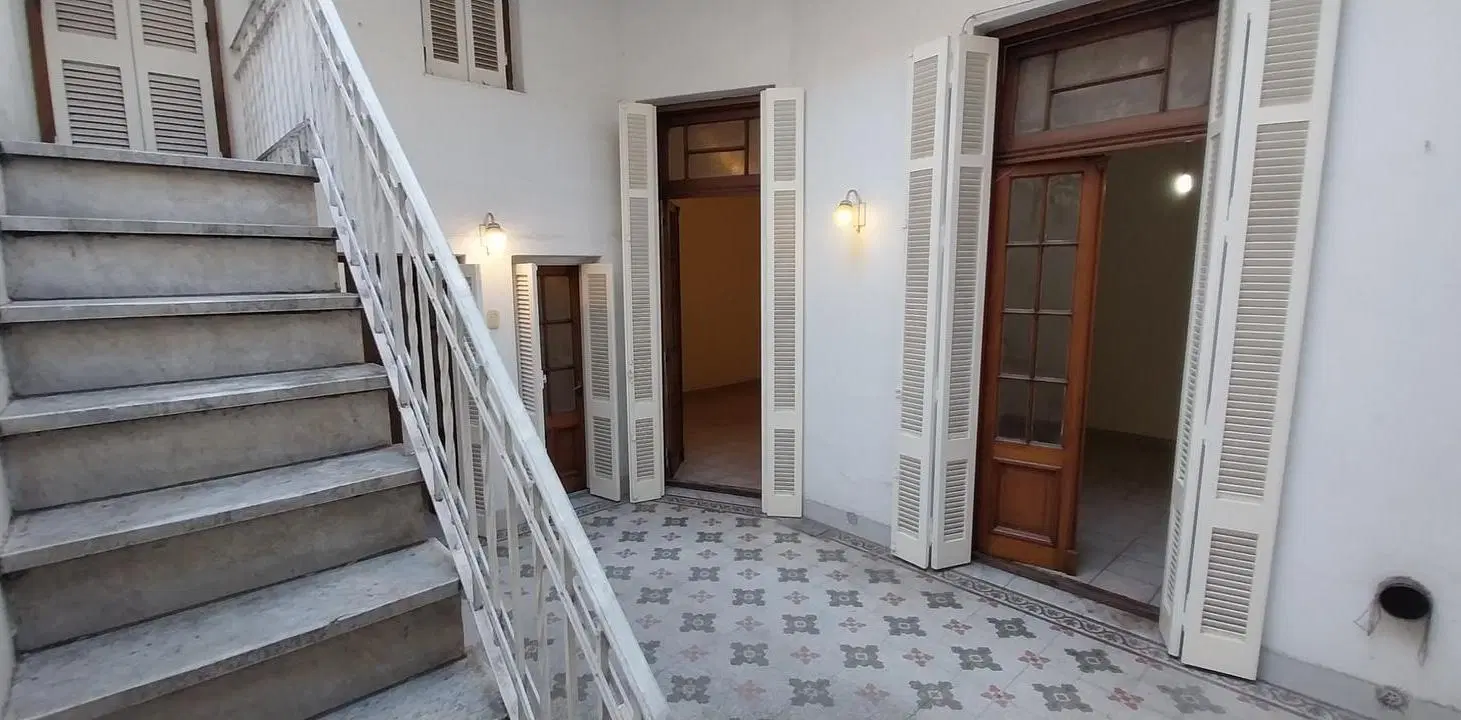 Departamento PH de 2 ambientes, pb con patio. Sin expensas. 4