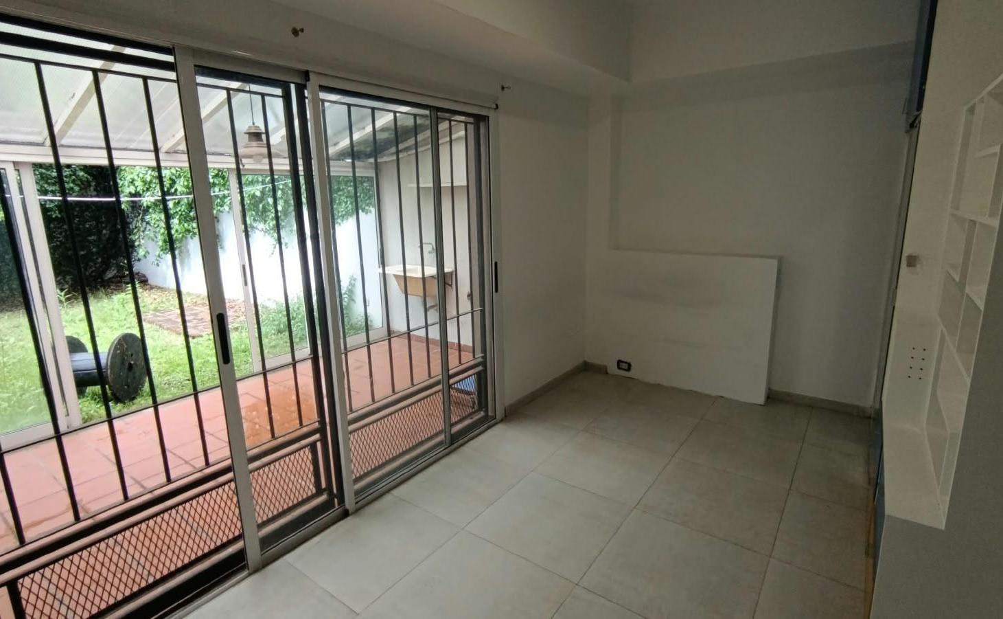 Foto de Departamento monoambiente con fondo libre. Bajas expensas., imagen 3
