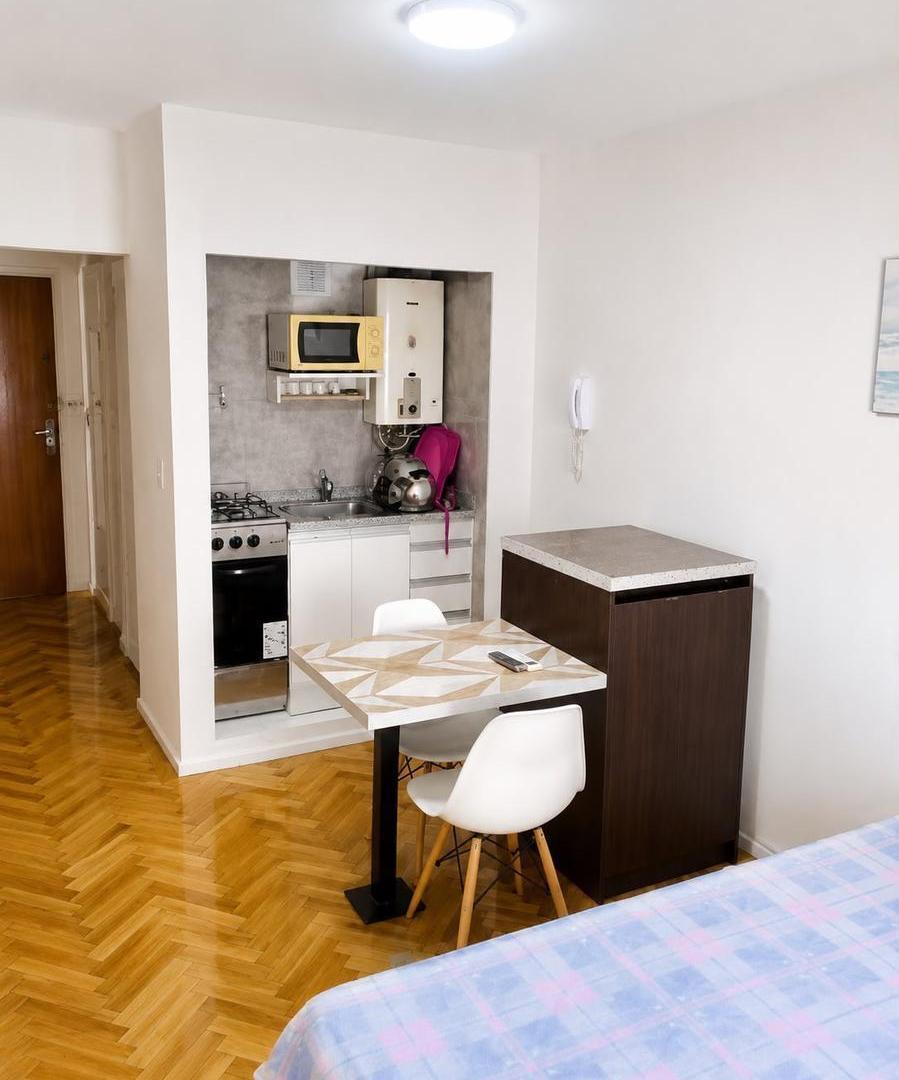 Foto de DEPARTAMENTO MONOAMBIENTE- SAN NICOLAS-ALQUILER TEMPORAL, imagen 1