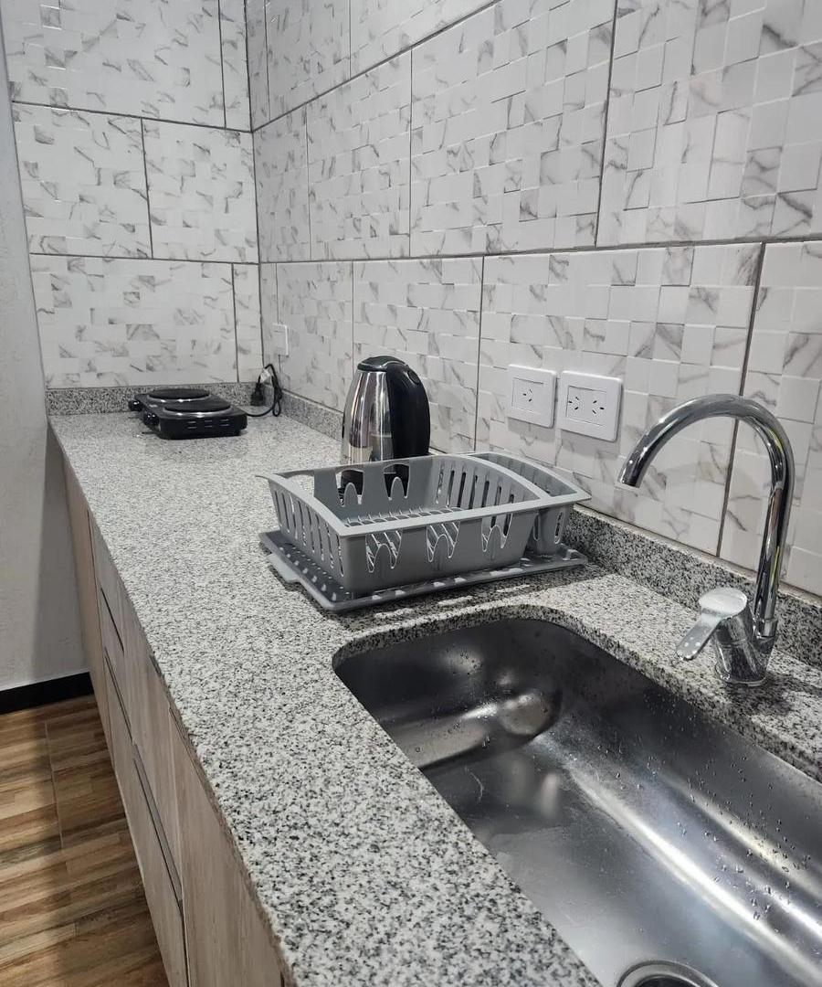 Foto de DEPARTAMENTO MONOAMBIENTE-ALMAGRO-ALQUILER TEMPORAL, imagen 2