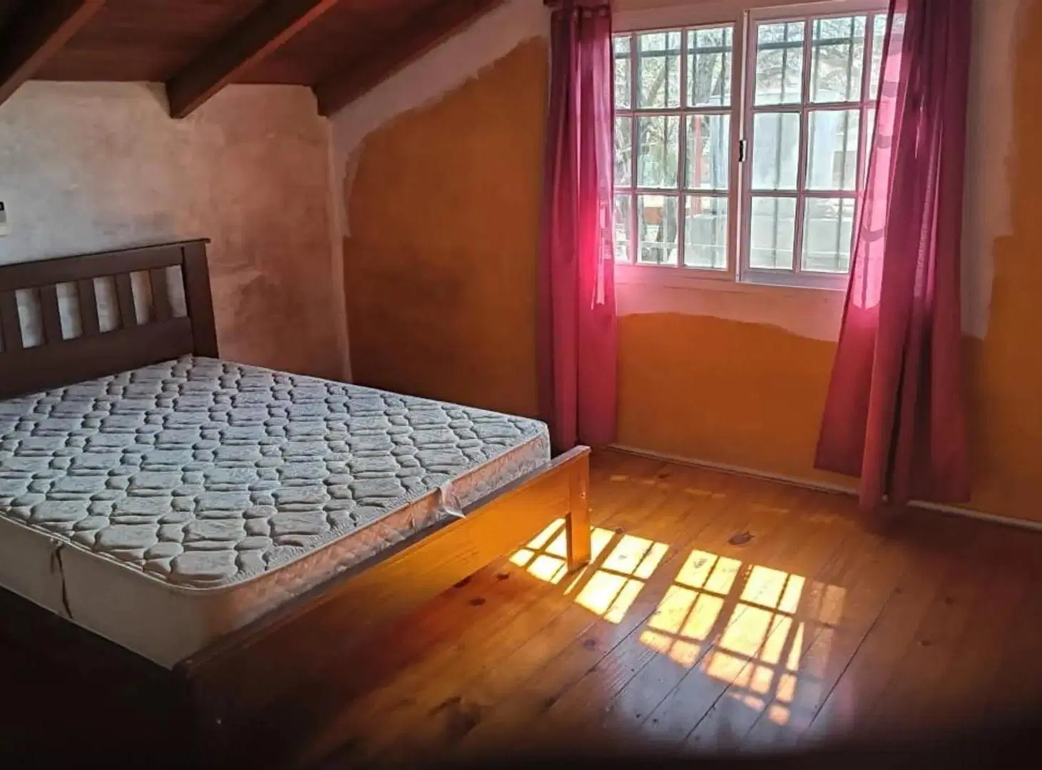 Casa con pileta soñada, cochera doble , 3 dormitorios 3