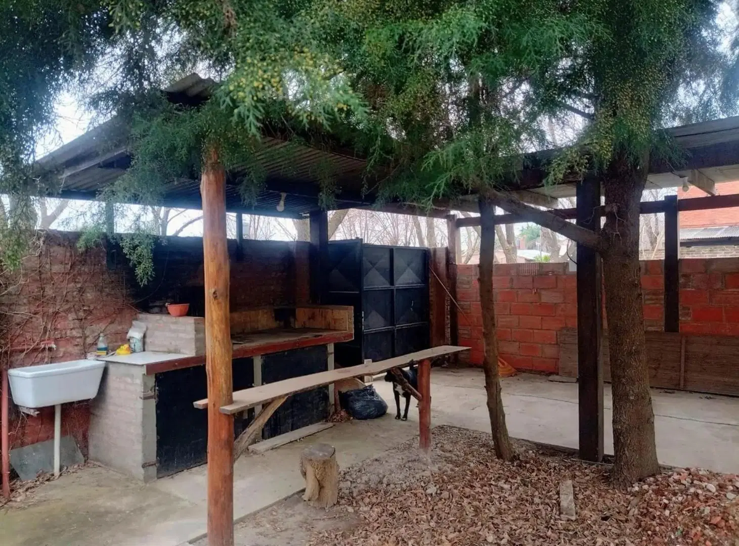 CASA con pileta y quincho en IBARLUCEA 2