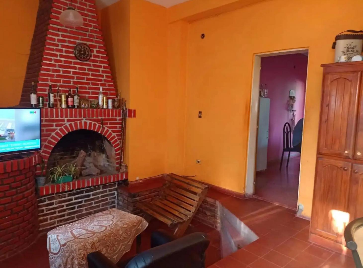 Foto de Oportunidad. Amplia casa muy luminosa con ampliación a terminar, imagen 2