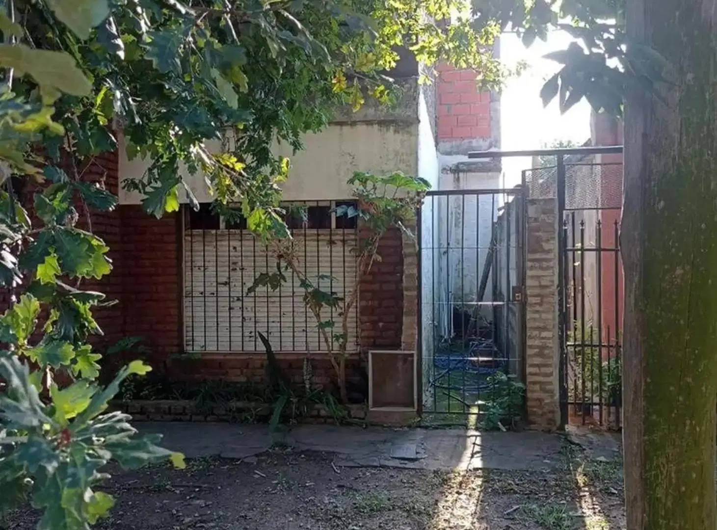 Oportunidad. Amplia casa muy luminosa con ampliación a terminar 3