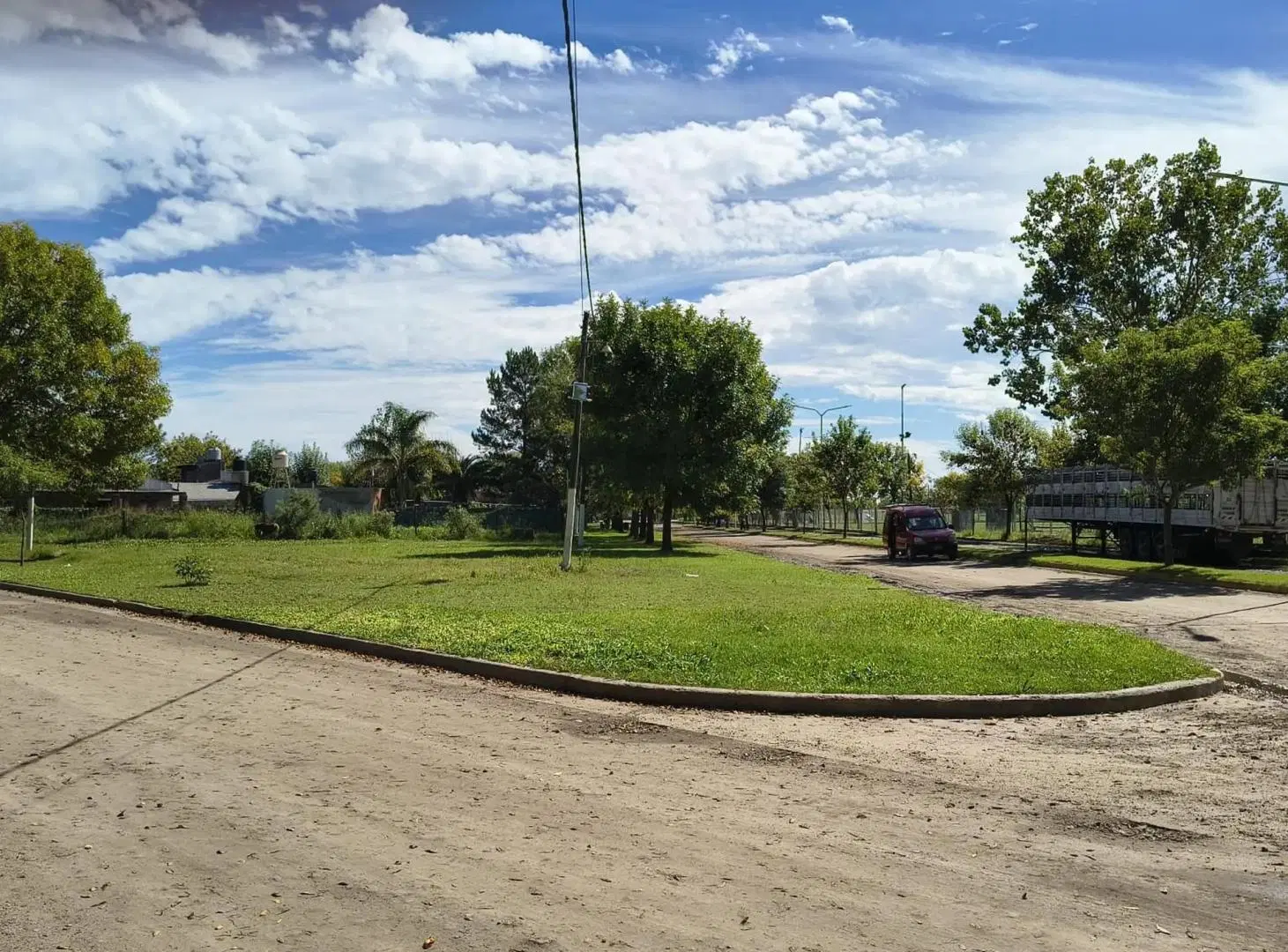 Terreno doble con excelente ubicación 2