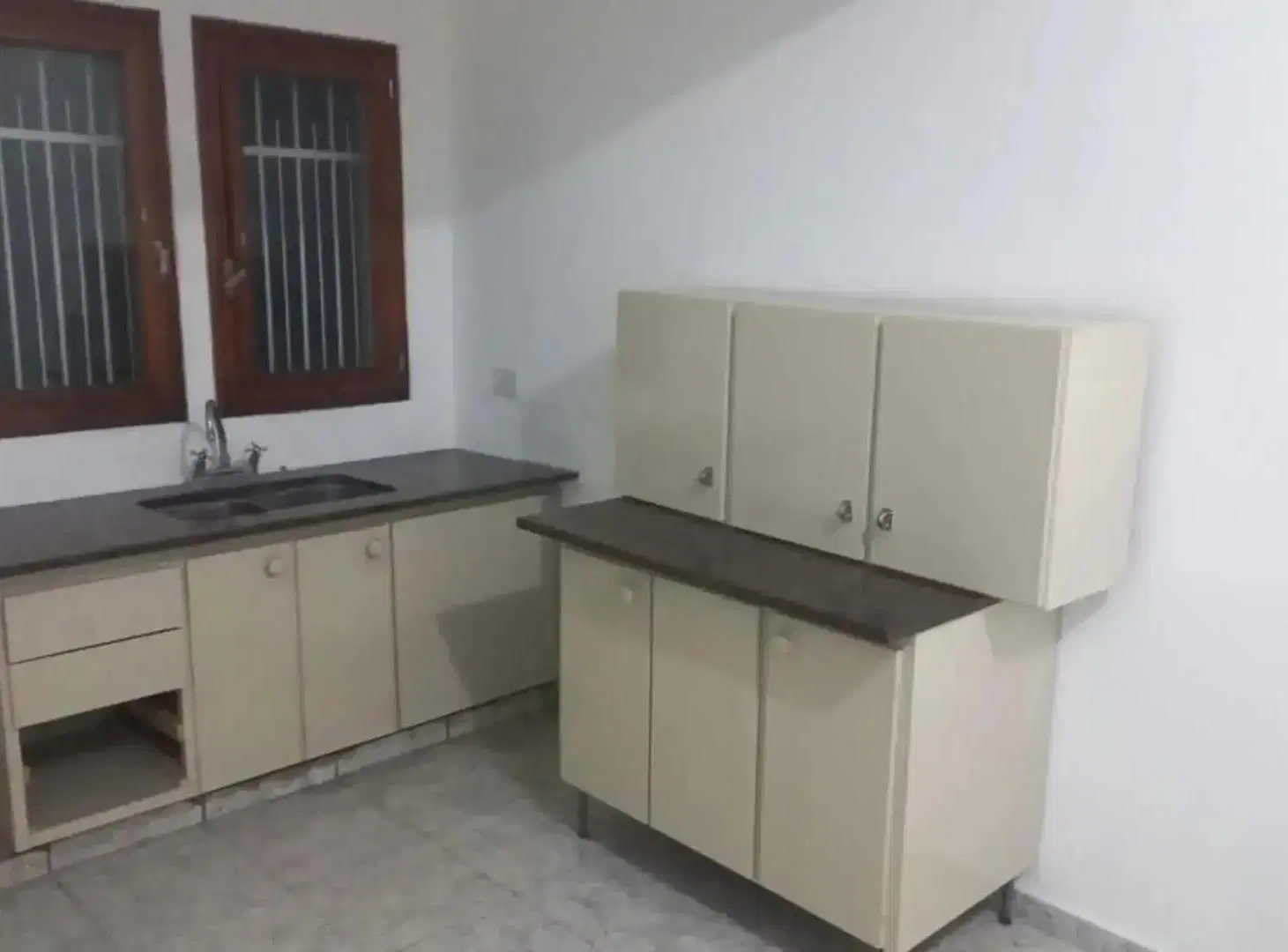 Casa en Rosario, un dormitorio en amplio terreno 2
