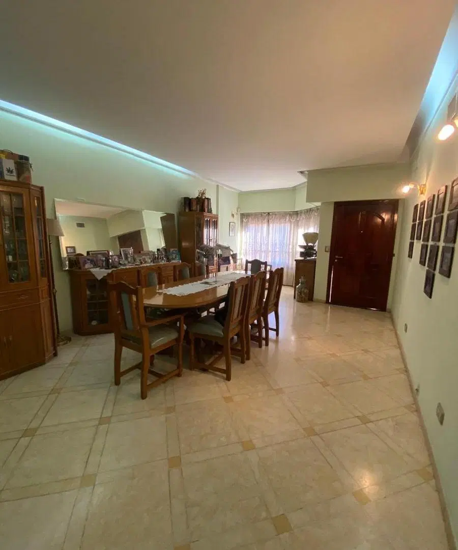 Casa a la venta en Lomas Del Mirador 7 ambientes- Ideal Familia Numerosa 5