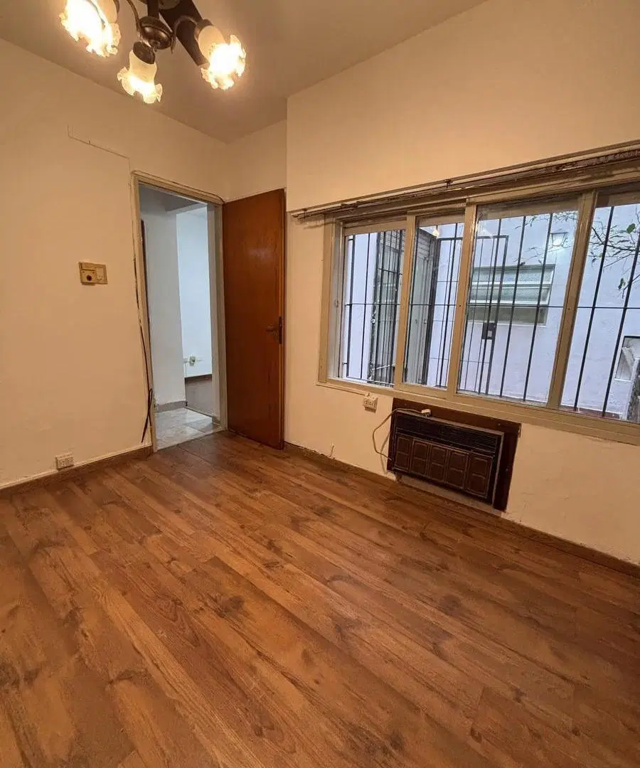 Departamento en Venta de 2 ambientes en Moron con Patio y apto profesional 5