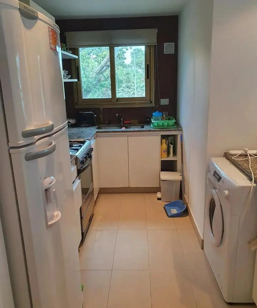 PinamarDepartamento en Venta de 3 Ambientes en Pinamar Centro con  Amenities y Cochera 2