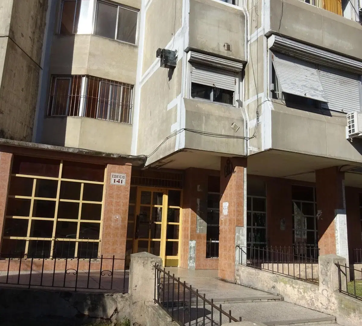 Depatamento en venta de 3 ambientes en Lugano 1 y 2 con Quincho compartido 2