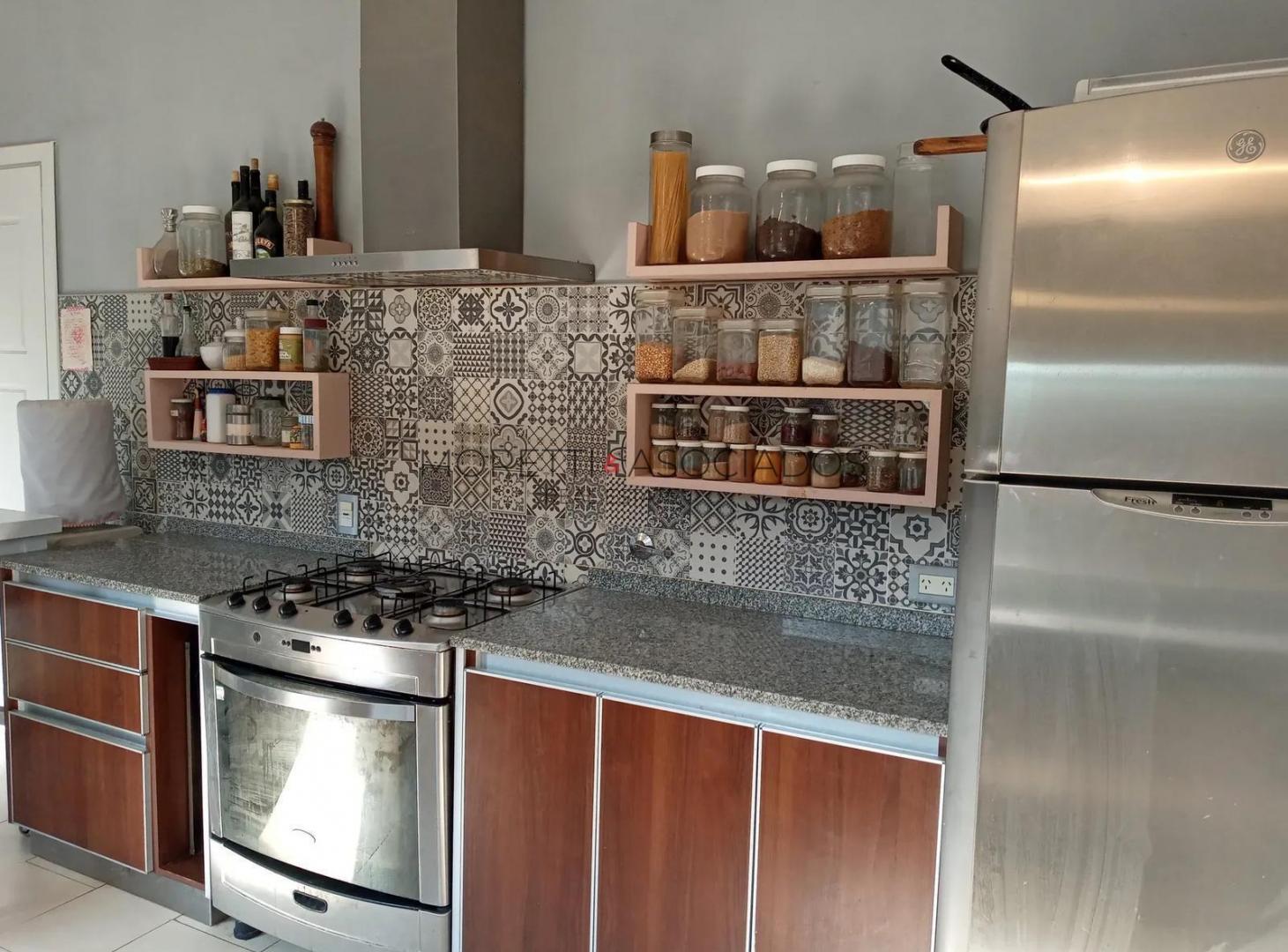 Foto de Casa en Venta de 6 ambientes en Santa Teresa sobre gran lote de 1400 m2., imagen 5
