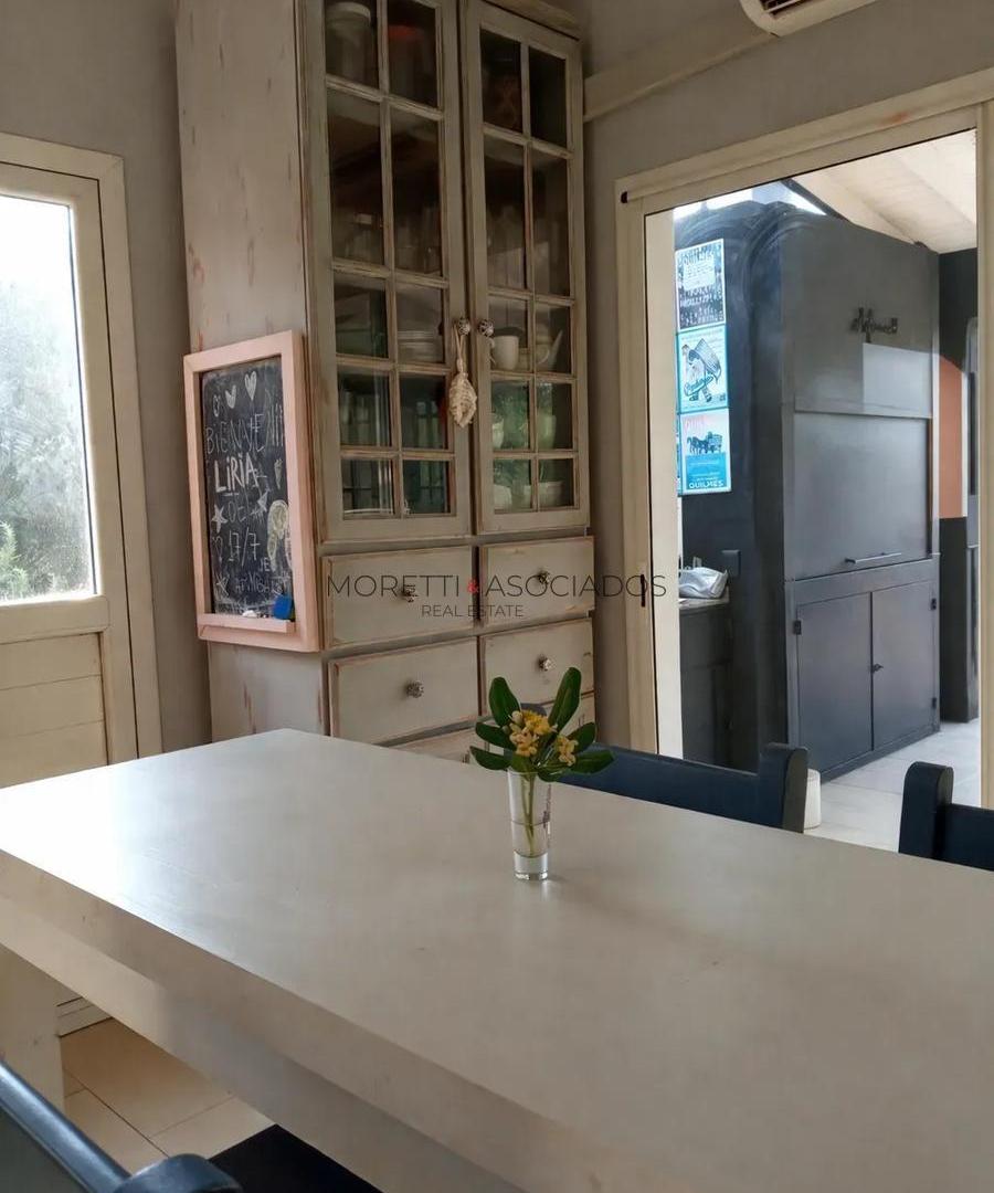 Foto de Casa en Venta de 6 ambientes en Santa Teresa sobre gran lote de 1400 m2., imagen 4