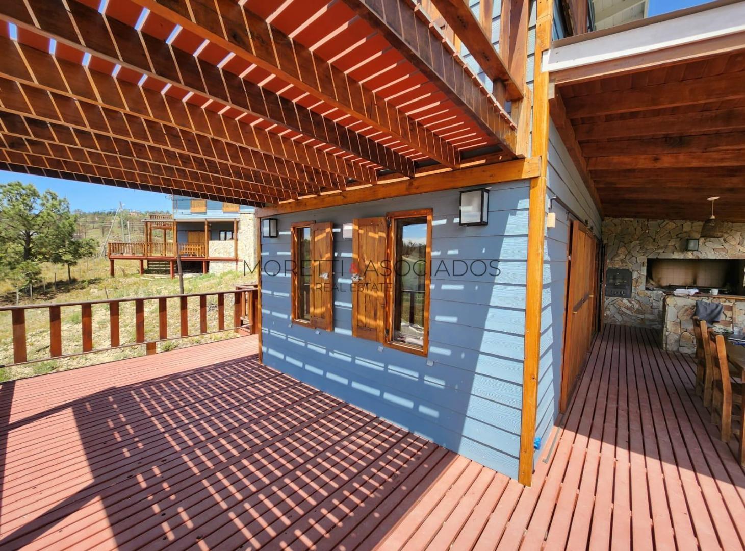 Complejo de dos casas con Piscina vista al Champaqui