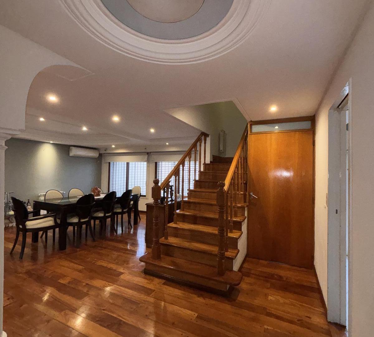 Foto de Venta Casa con Piscina y Garage, excelente ubicación, imagen 3