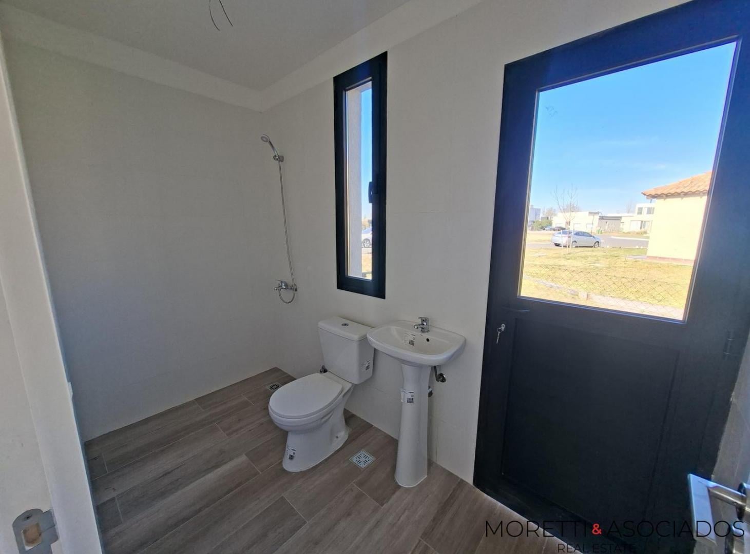 Foto de Casa a estrenar al Rio con amarra propia excelentes terminaciones, imagen 3
