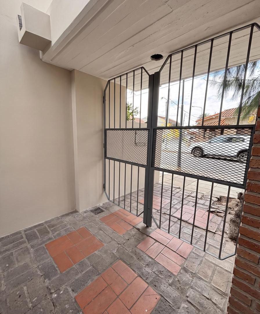 Foto de Excepcional Casa en Ramos Mejia, imagen 3