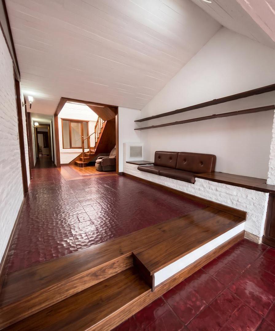 Foto de Excepcional Casa en Ramos Mejia, imagen 1