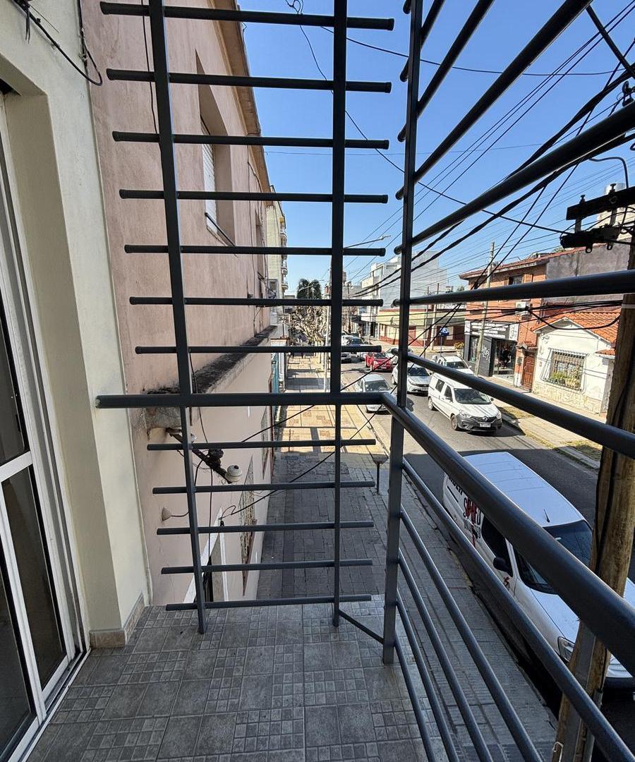 Foto de Departamento en Alquiler en Ramos Mejia 2 ambientes con Balcon Centrico, imagen 5