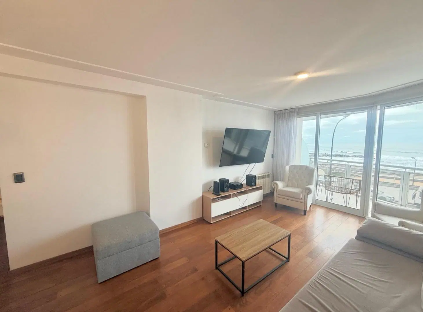 Departamento 3 ambientes con cochera y vista al mar 3