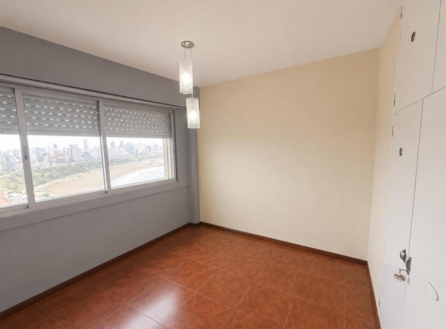 Foto de Departamento 3 amb. con vistas panoramicas al mar y ciudad, imagen 2