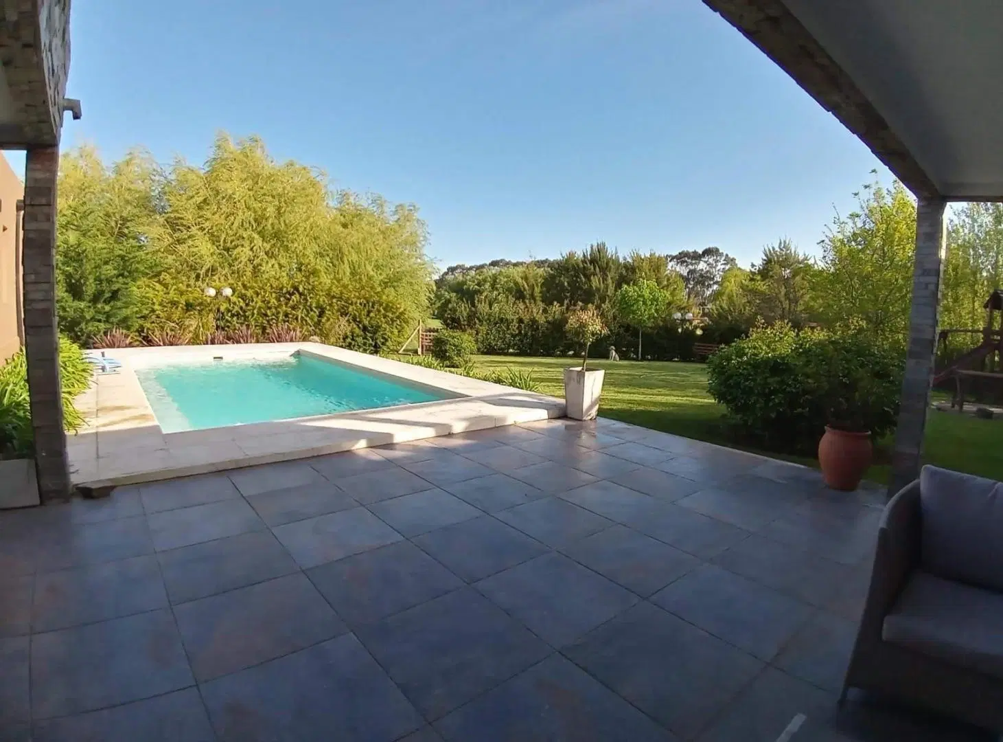 Casa 4 dormitorios con jardín y piscina en Rumencó 4