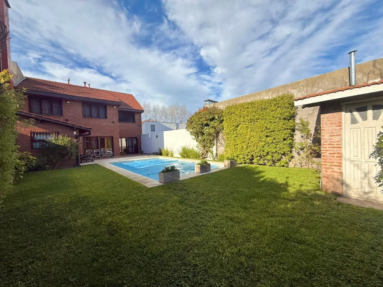Chalet 5 amb. con pisicna en Los Pinares 5