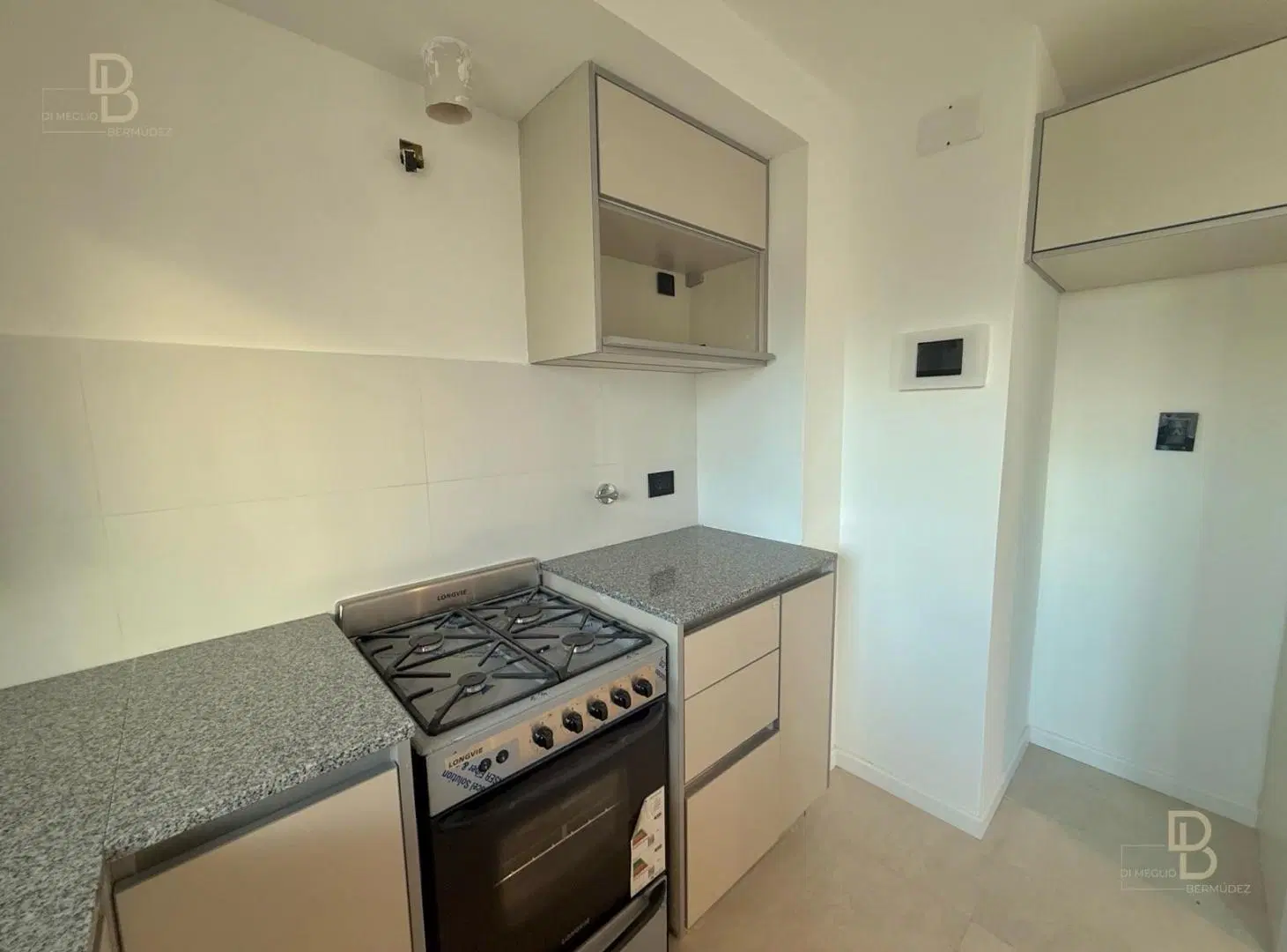 Departamento a estrenar con cochera y terraza 8