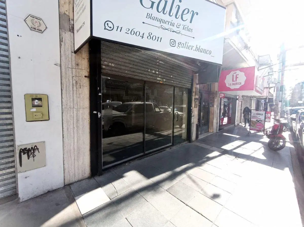 Local comercial a metros de peatonal Rivadavia 1